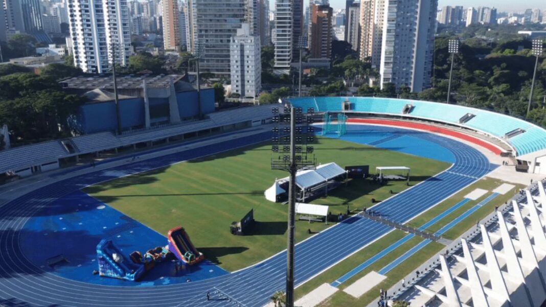 Estádio do Ibirapuera - inauguração